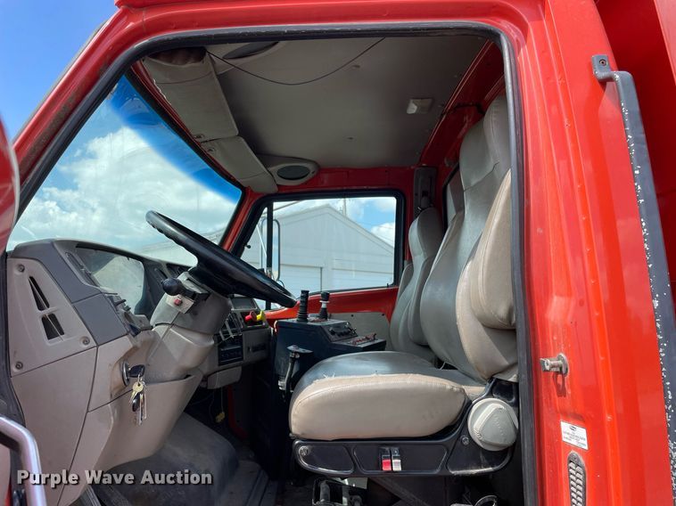 image for item LV9827 2001 Sterling LT7500  dump truck