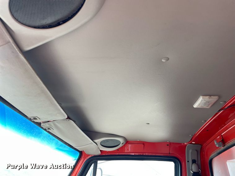 image for item LV9827 2001 Sterling LT7500  dump truck