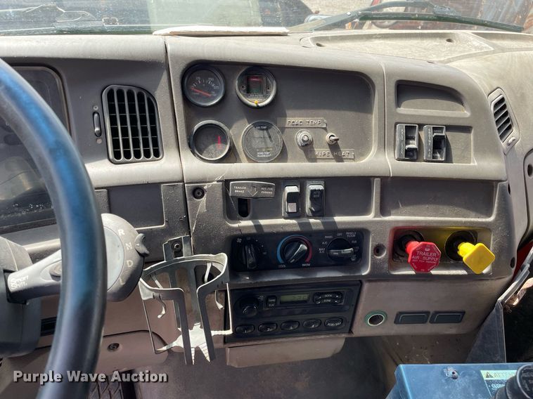 image for item LV9827 2001 Sterling LT7500  dump truck