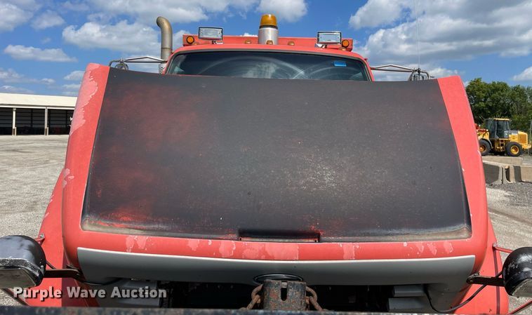 image for item LV9827 2001 Sterling LT7500  dump truck