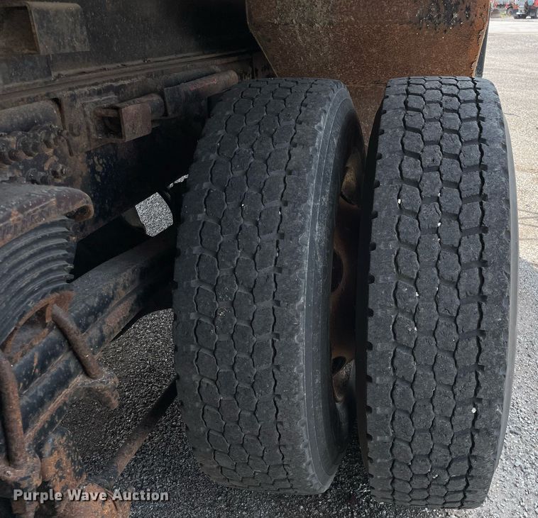 image for item LV9827 2001 Sterling LT7500  dump truck