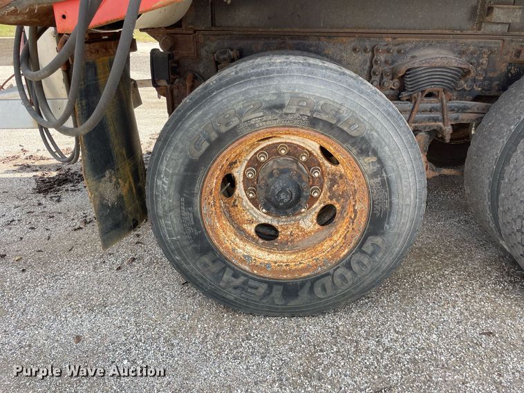 image for item LV9827 2001 Sterling LT7500  dump truck