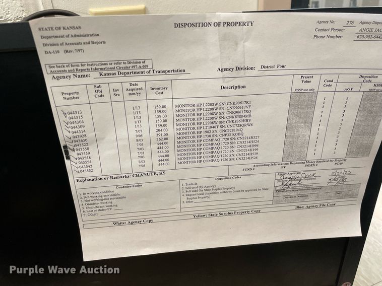image for item LV9828 (36) HP monitors