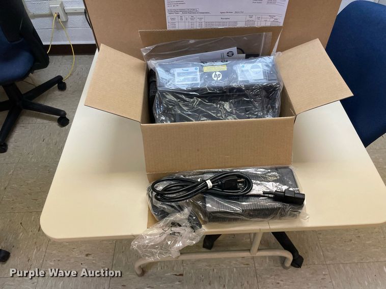 image for item LV9831 (70) HP docking stations