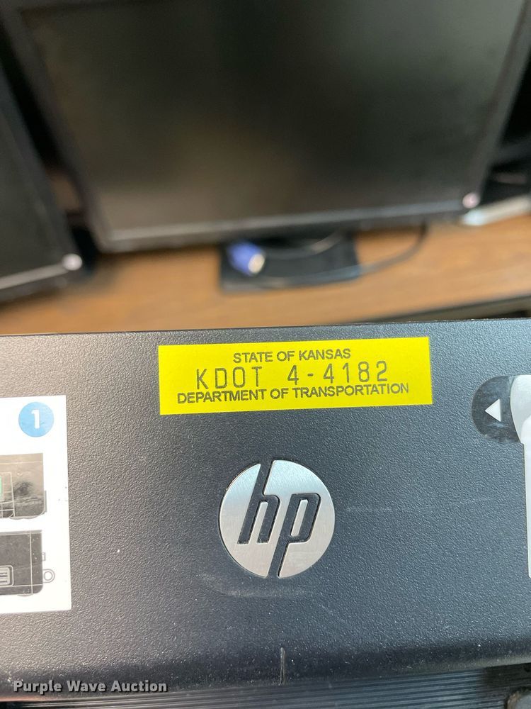 image for item LV9831 (70) HP docking stations