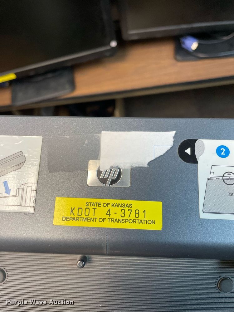 image for item LV9831 (70) HP docking stations