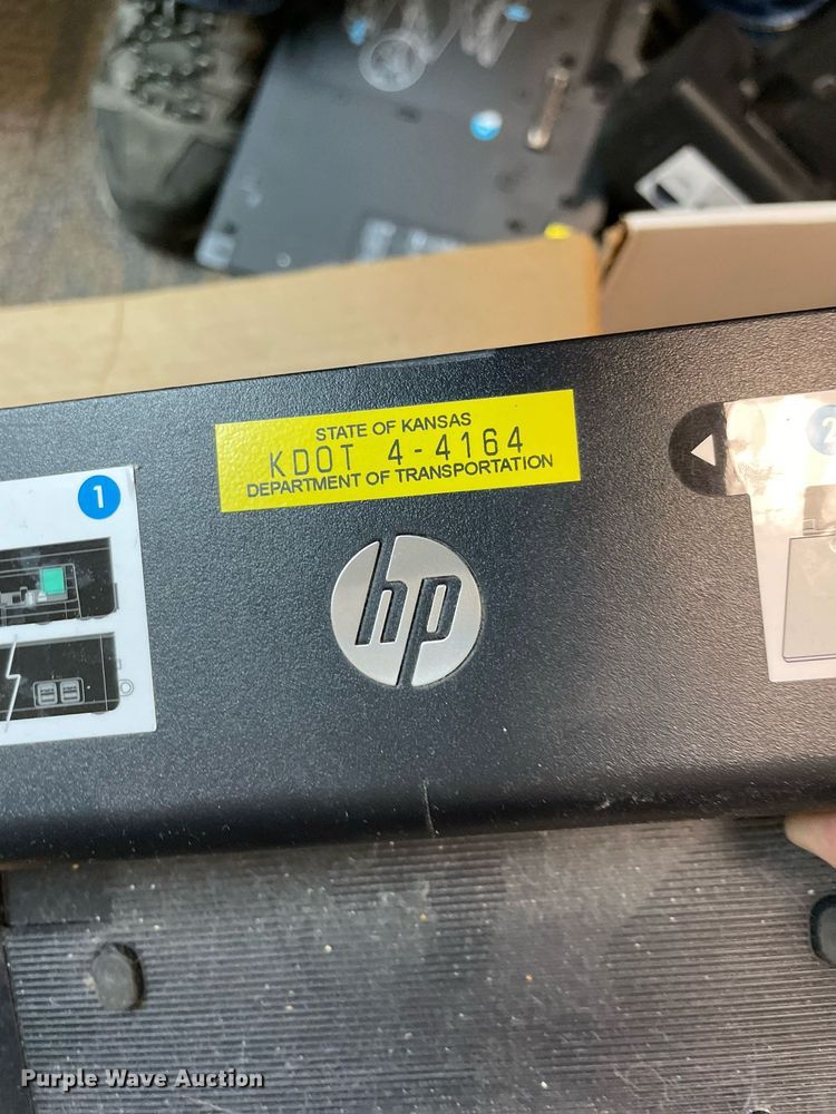 image for item LV9831 (70) HP docking stations