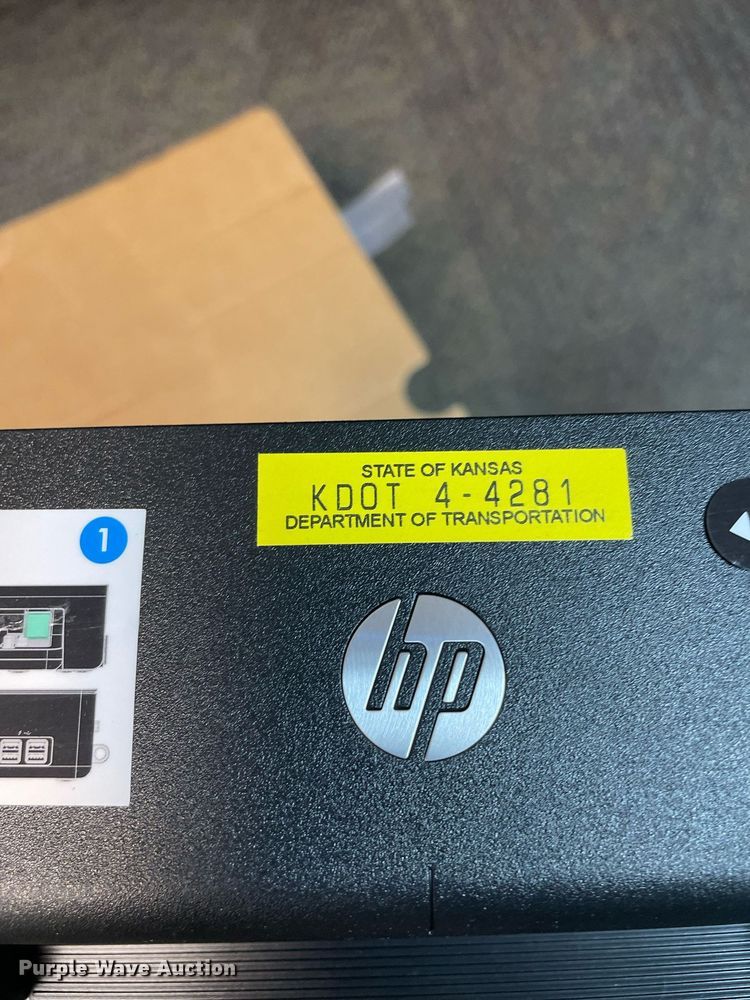 image for item LV9831 (70) HP docking stations