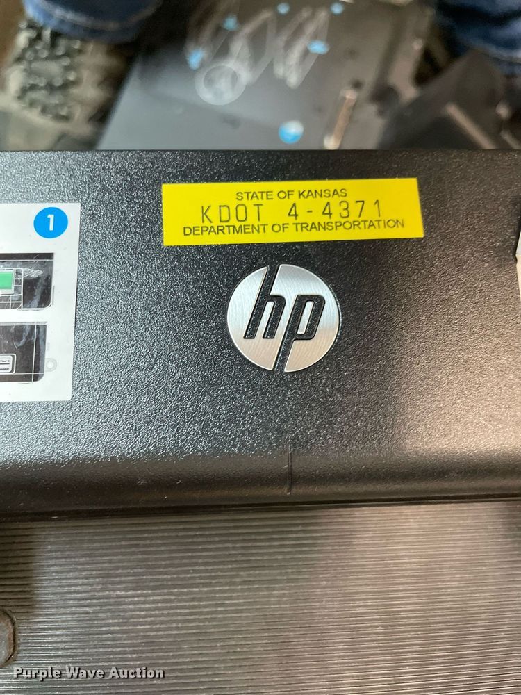 image for item LV9831 (70) HP docking stations