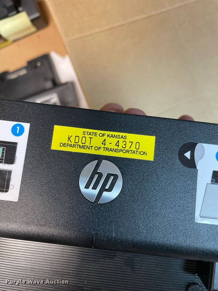 image for item LV9831 (70) HP docking stations