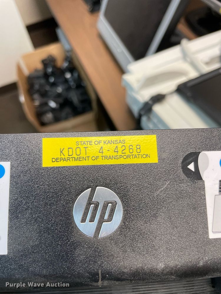 image for item LV9831 (70) HP docking stations