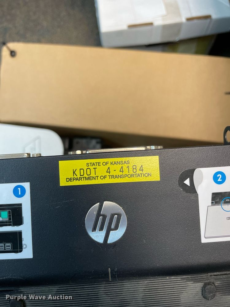 image for item LV9831 (70) HP docking stations