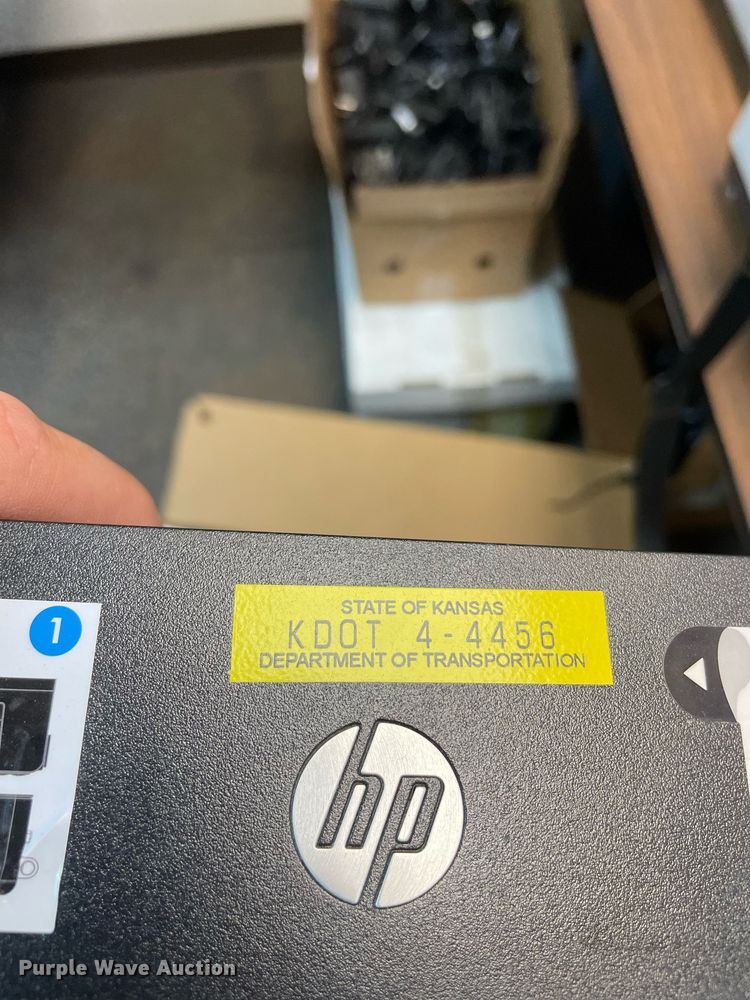 image for item LV9831 (70) HP docking stations