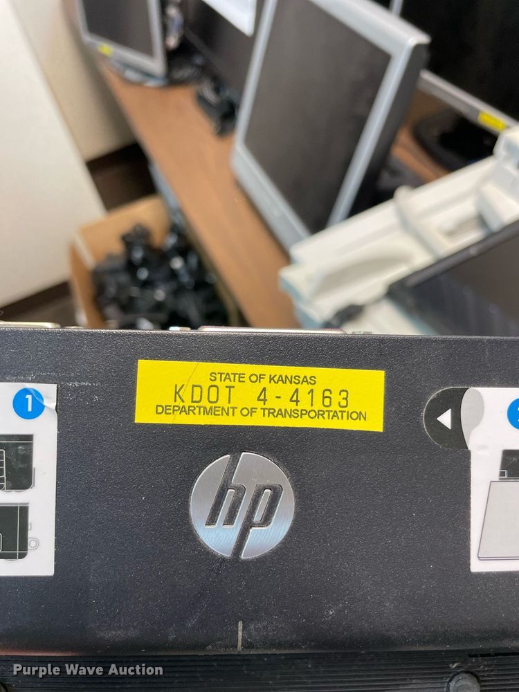 image for item LV9831 (70) HP docking stations