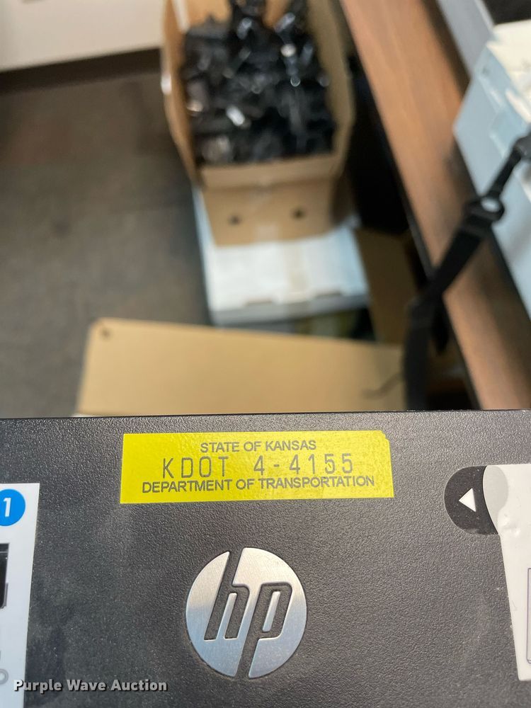 image for item LV9831 (70) HP docking stations