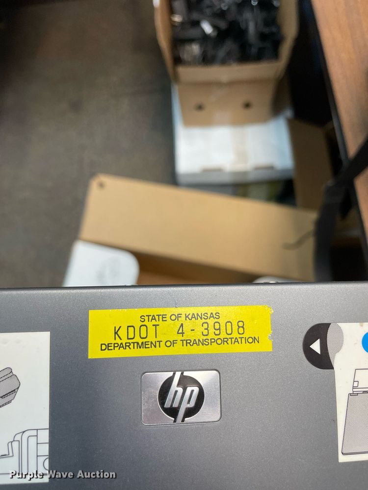 image for item LV9831 (70) HP docking stations