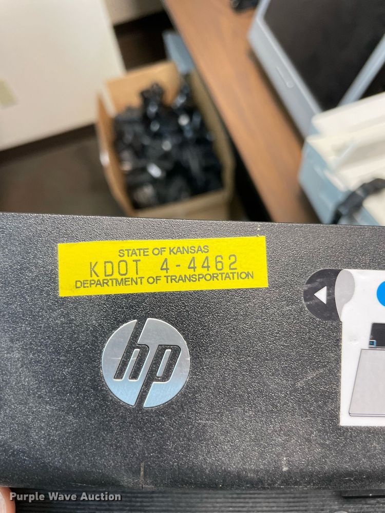 image for item LV9831 (70) HP docking stations