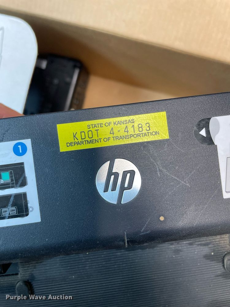 image for item LV9831 (70) HP docking stations