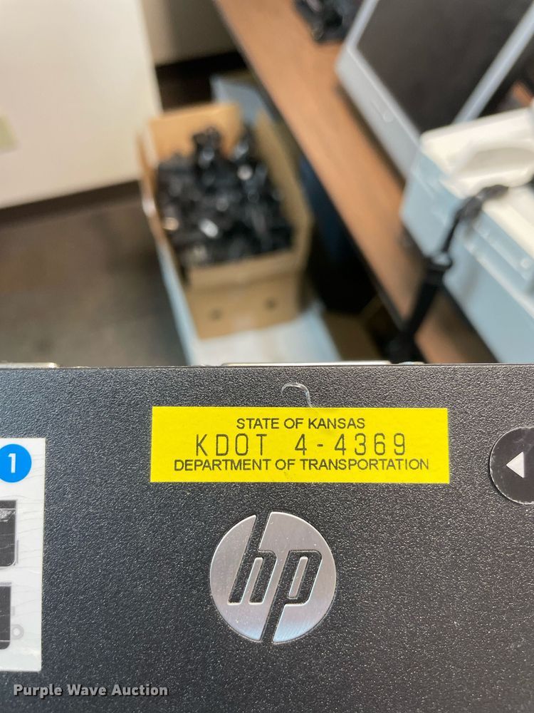 image for item LV9831 (70) HP docking stations