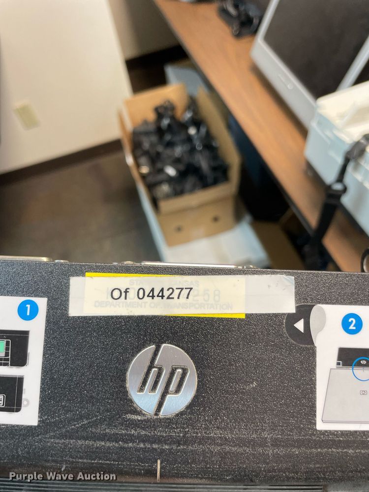 image for item LV9831 (70) HP docking stations