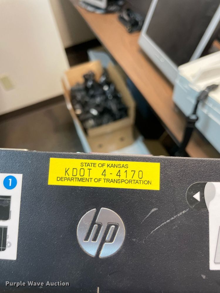 image for item LV9831 (70) HP docking stations