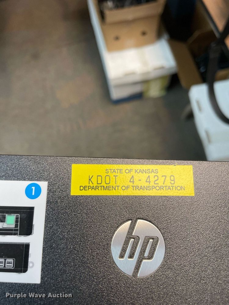 image for item LV9831 (70) HP docking stations