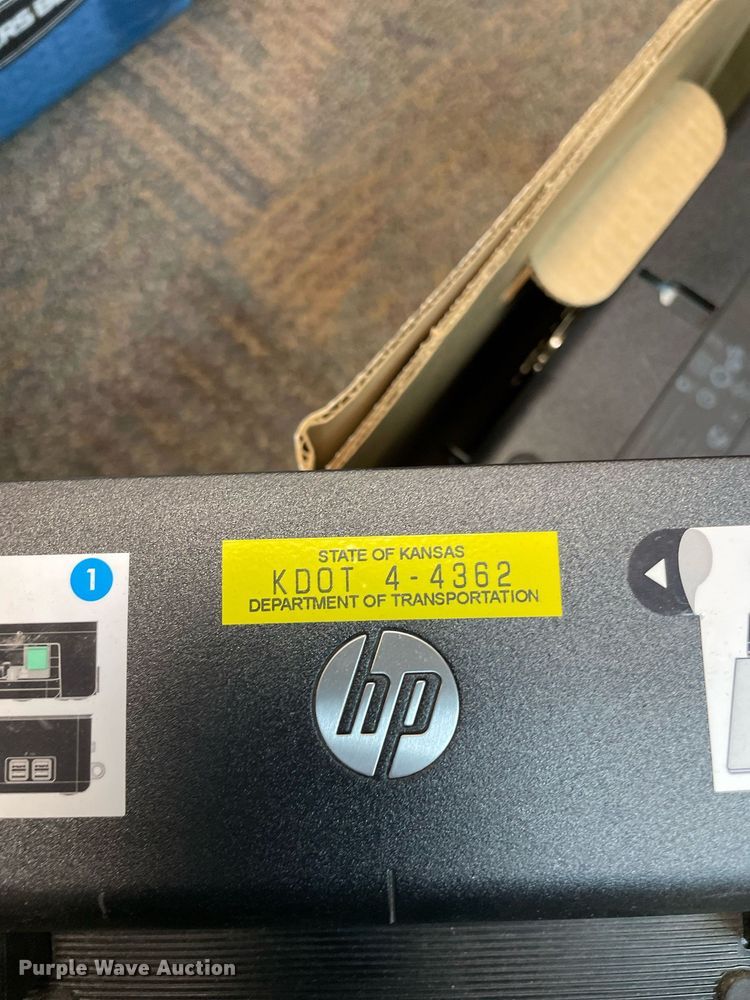 image for item LV9831 (70) HP docking stations