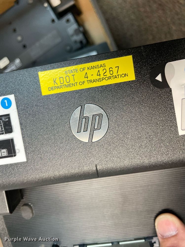 image for item LV9831 (70) HP docking stations