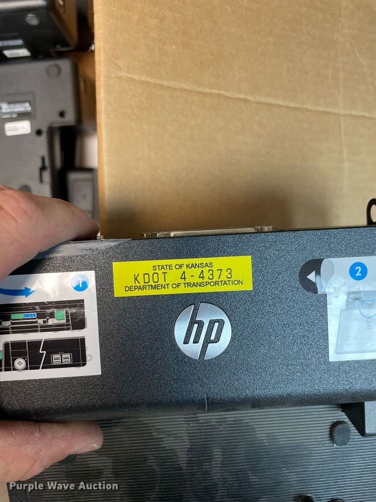 image for item LV9831 (70) HP docking stations