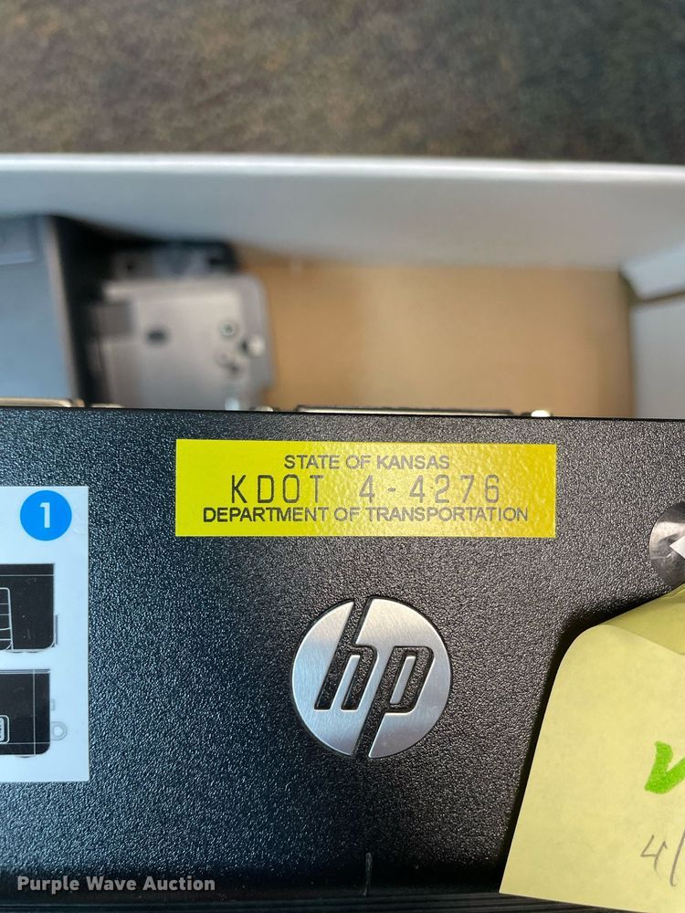 image for item LV9831 (70) HP docking stations