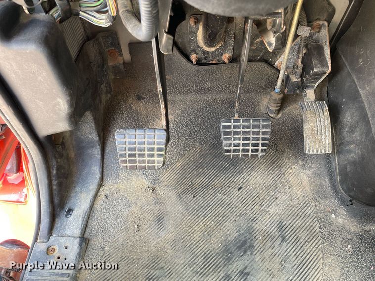 image for item LV9832 2005 International 7500  dump truck