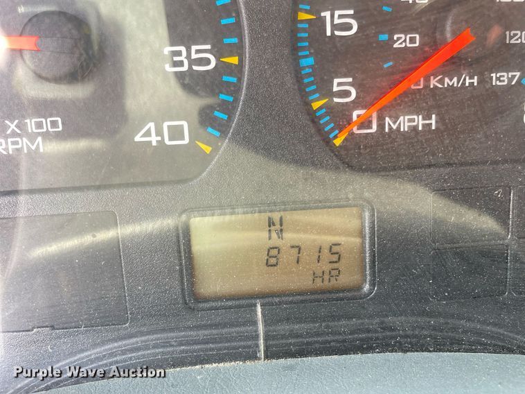 image for item LV9832 2005 International 7500  dump truck