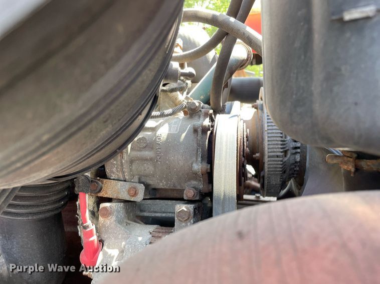 image for item LV9832 2005 International 7500  dump truck