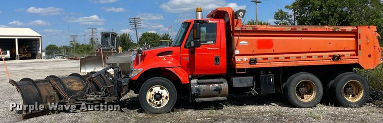 image for item LV9833 2005 International 7400  dump truck