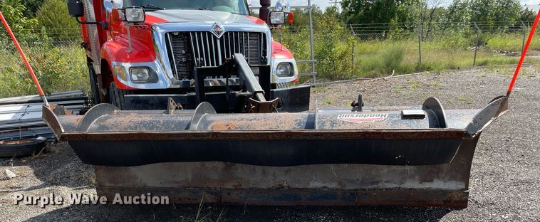 image for item LV9833 2005 International 7400  dump truck