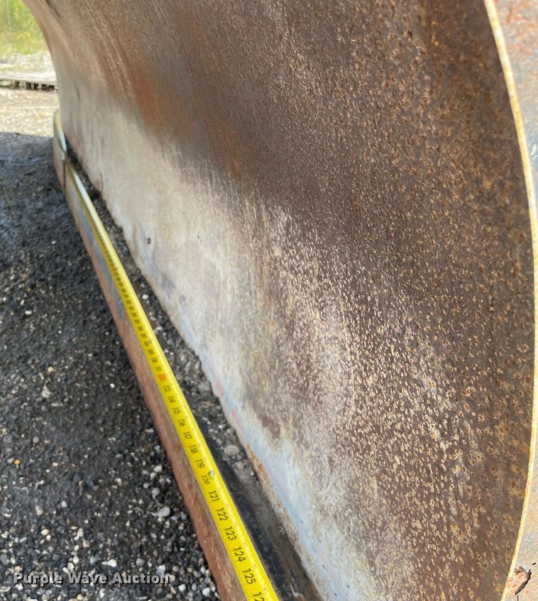 image for item LV9833 2005 International 7400  dump truck