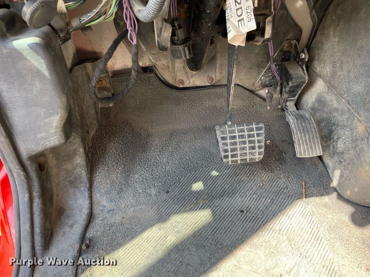 image for item LV9833 2005 International 7400  dump truck