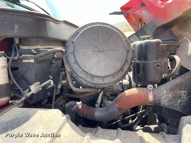 image for item LV9833 2005 International 7400  dump truck