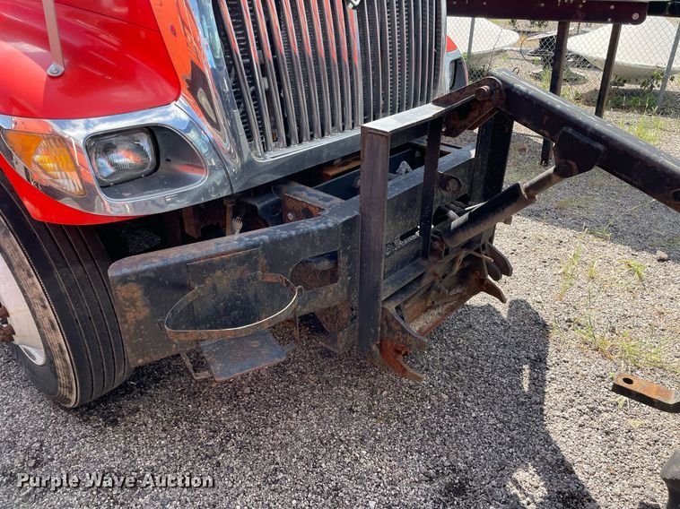 image for item LV9834 2005 International 7400  dump truck