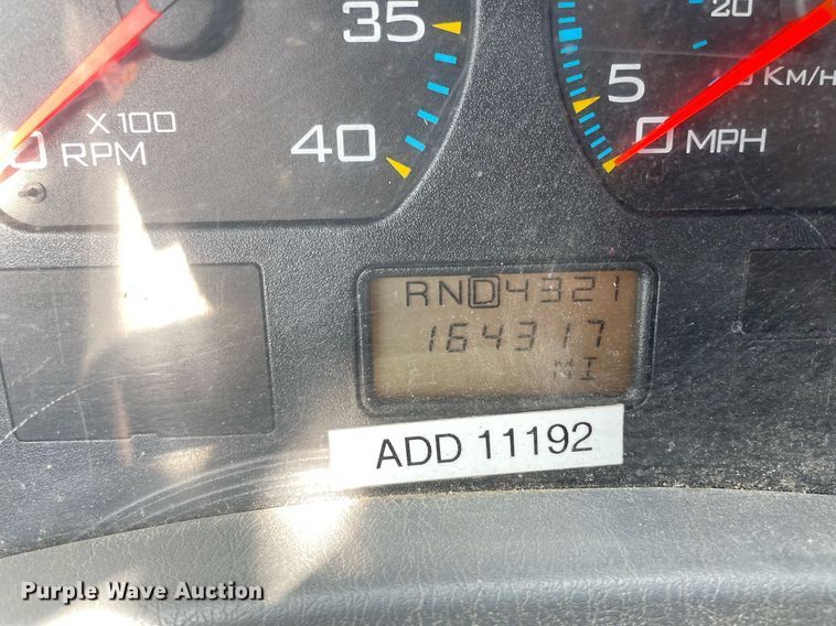 image for item LV9834 2005 International 7400  dump truck