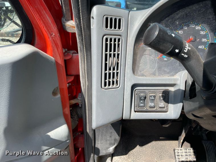 image for item LV9834 2005 International 7400  dump truck