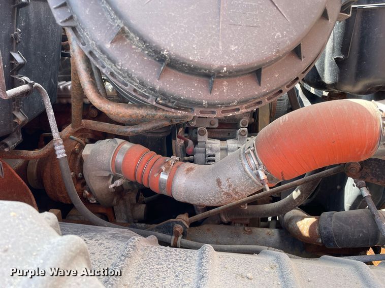 image for item LV9834 2005 International 7400  dump truck