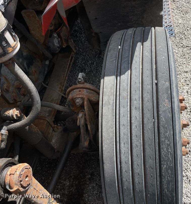 image for item LV9834 2005 International 7400  dump truck