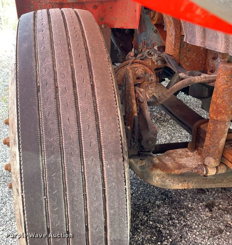 image for item LV9834 2005 International 7400  dump truck