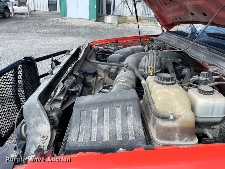 image for item LV9835 2010 Ford F250 Super Duty XL  pickup truck cab and chassis