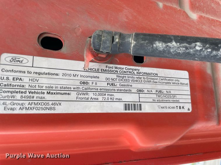 image for item LV9835 2010 Ford F250 Super Duty XL  pickup truck cab and chassis