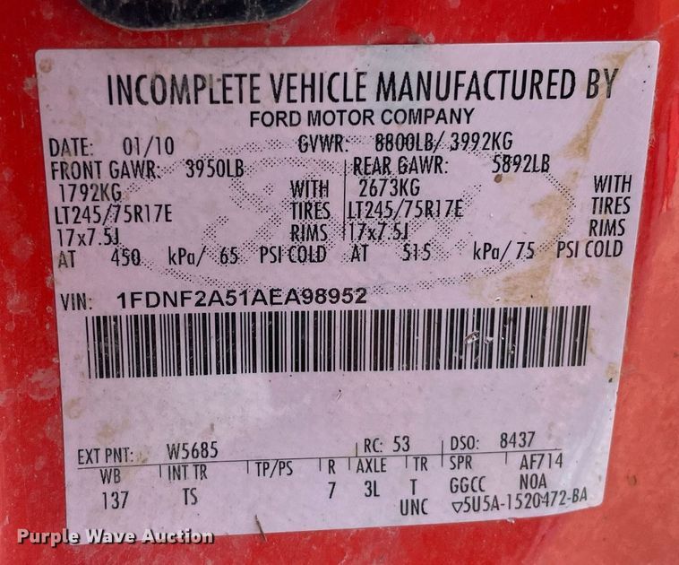 image for item LV9835 2010 Ford F250 Super Duty XL  pickup truck cab and chassis