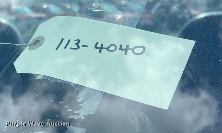 image for item LV9835 2010 Ford F250 Super Duty XL  pickup truck cab and chassis