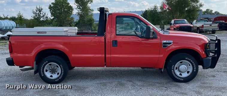 image for item LV9836 2009 Ford F250 Super Duty XL  pickup truck
