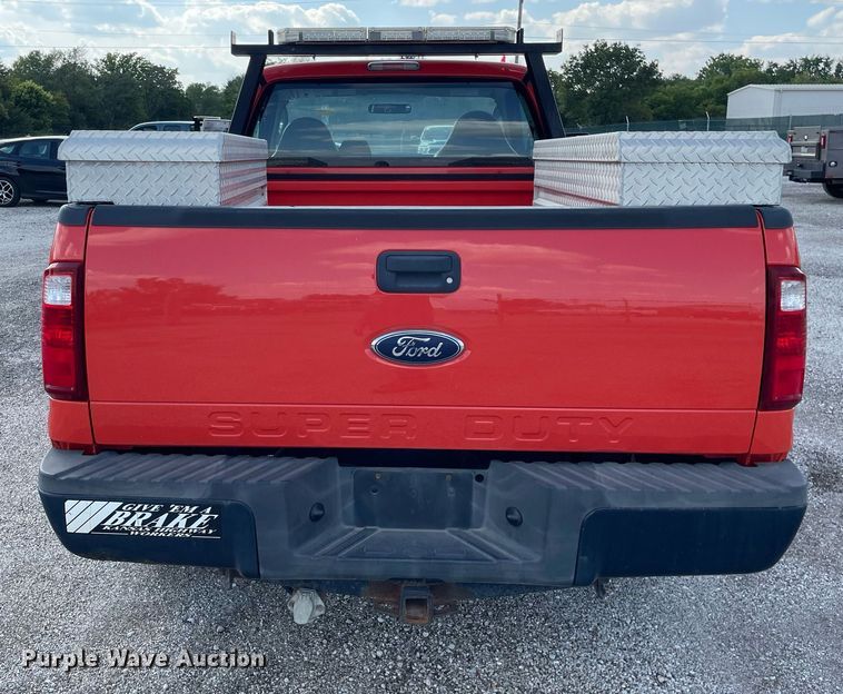 image for item LV9836 2009 Ford F250 Super Duty XL  pickup truck